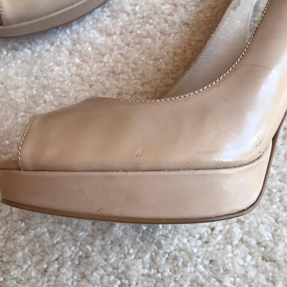 Michael Michael Kors peep toe neutral/nude heels - Picture 3 of 7